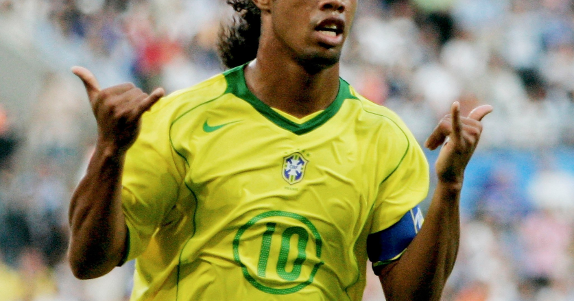 Ronaldinho Ungkap Dua Bek Tangguh yang Pernah Dihadapinya