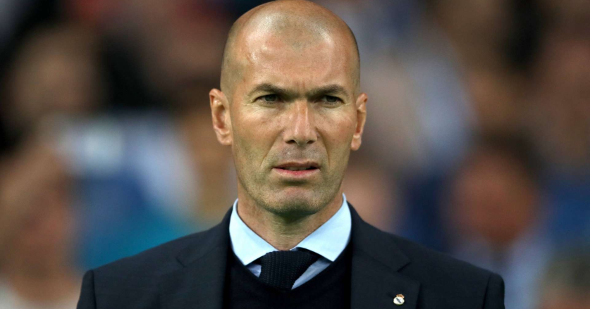 Zinedine Zidane Sepakat Kembali ke Dunia Sepak Bola