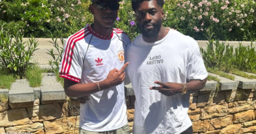 Heboh Lamine Yamal Pakai Jersey Manchester United