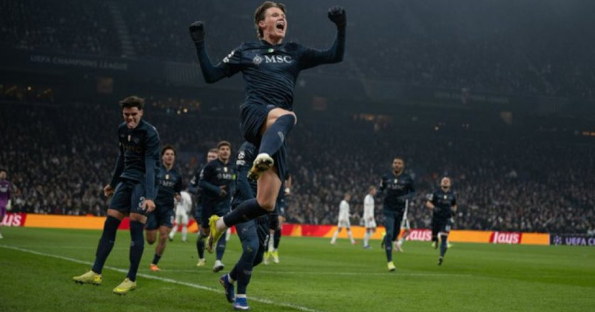 Badai Cedera, Napoli Gagal Menang Lawan 10 Pemain Copenhagen di Liga Champions