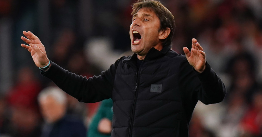 Kekecewaan Conte Setelah Napoli Gagal Menang Melawan 10 Pemain