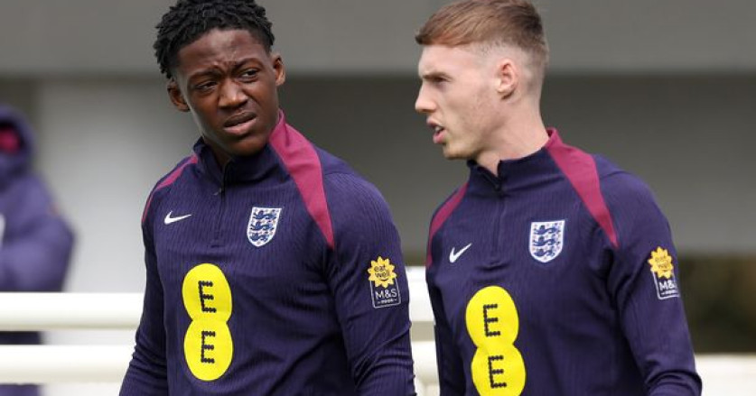 Komentar Misterius Cole Palmer pada Postingan Kobbie Mainoo Memicu Perdebatan Penggemar