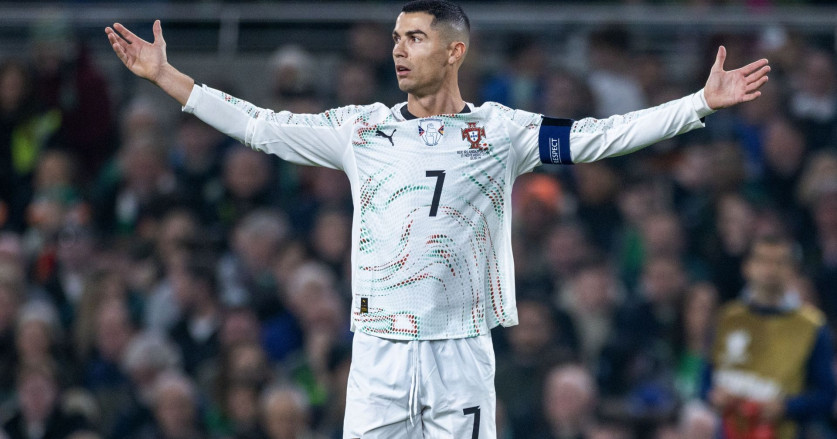 Eks Bintang Chelsea Kritik Cristiano Ronaldo Usai Kartu Merah di Kekalahan Portugal
