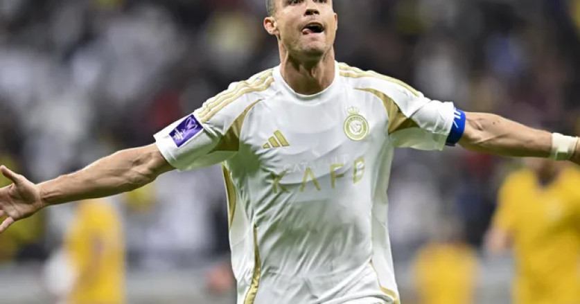 Cristiano Ronaldo Perpanjang Kontrak dengan Al-Nassr hingga 2027, Nilai Uangnya Dahsyat