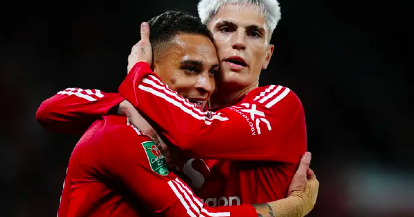 Tottenham Serius Incar Bintang Manchester United