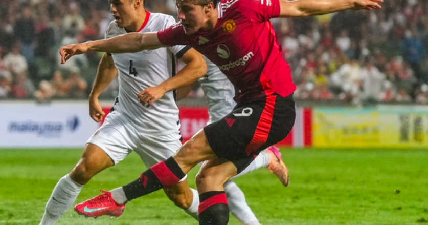 Manchester United Bangkit dan Kalahkan Hong Kong di Tur Asia: Chido Obi Jadi Pahlawan