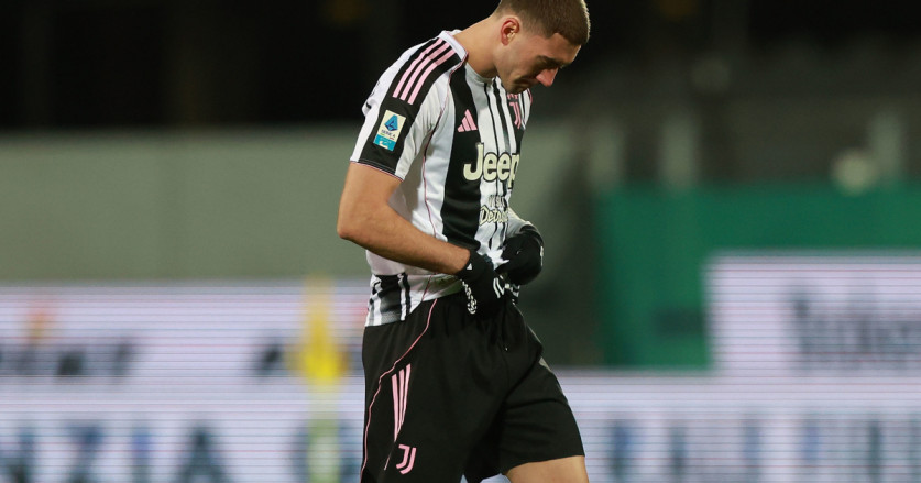 Barcelona dan Bayern Tetap Tertarik pada Penyerang Juventus Vlahovic