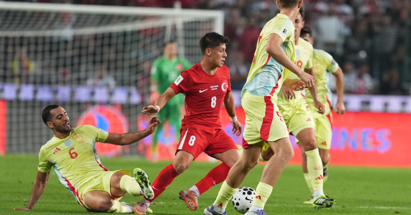 Lamine Yamal Tertahan di Turki Usai Kualifikasi Piala Dunia Bersama Spanyol