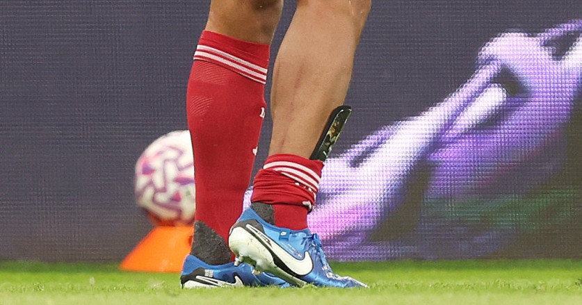 Virgil van Dijk Ungkap Pesan untuk Anthony Gordon Usai dapat Kartu Merah