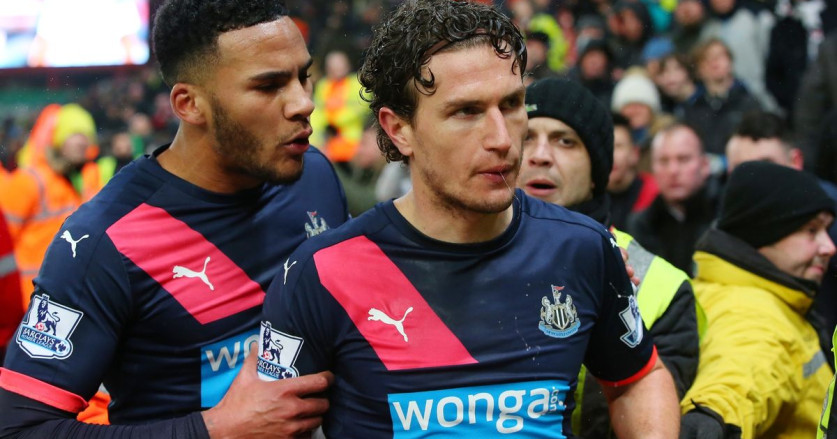 Daryl Janmaat Mengungkapkan Kecanduan Kokain yang Mengubah Hidupnya