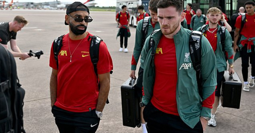 Arne Slot Tinggalkan Dua Bintang Besar Liverpool dari Skuad Tur Pramusim