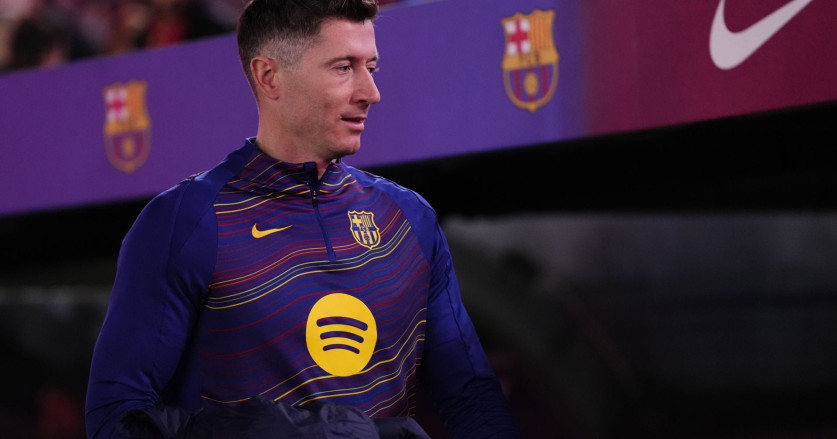 Robert Lewandowski Ungkap 3 Rekan Barcelona Sebagai Kandidat Terbaik FIFA 2025