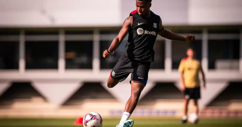 Chelsea Pertimbangkan Transfer Mengejutkan dengan Pemain Barcelona