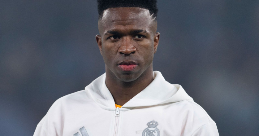 Mark Clattenburg Minta Maaf Setelah Kontroversi Komentar Tentang Vinicius Jr